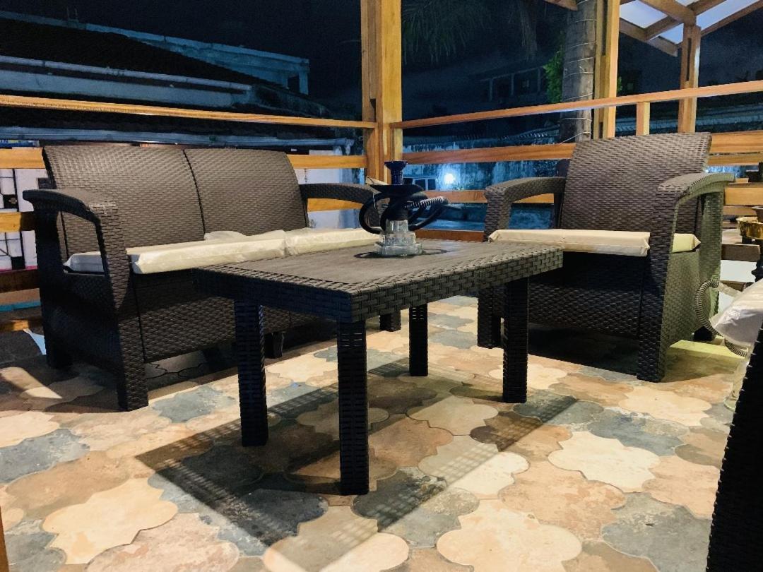 Namaste Hotel & Restaurant Libreville Esterno foto