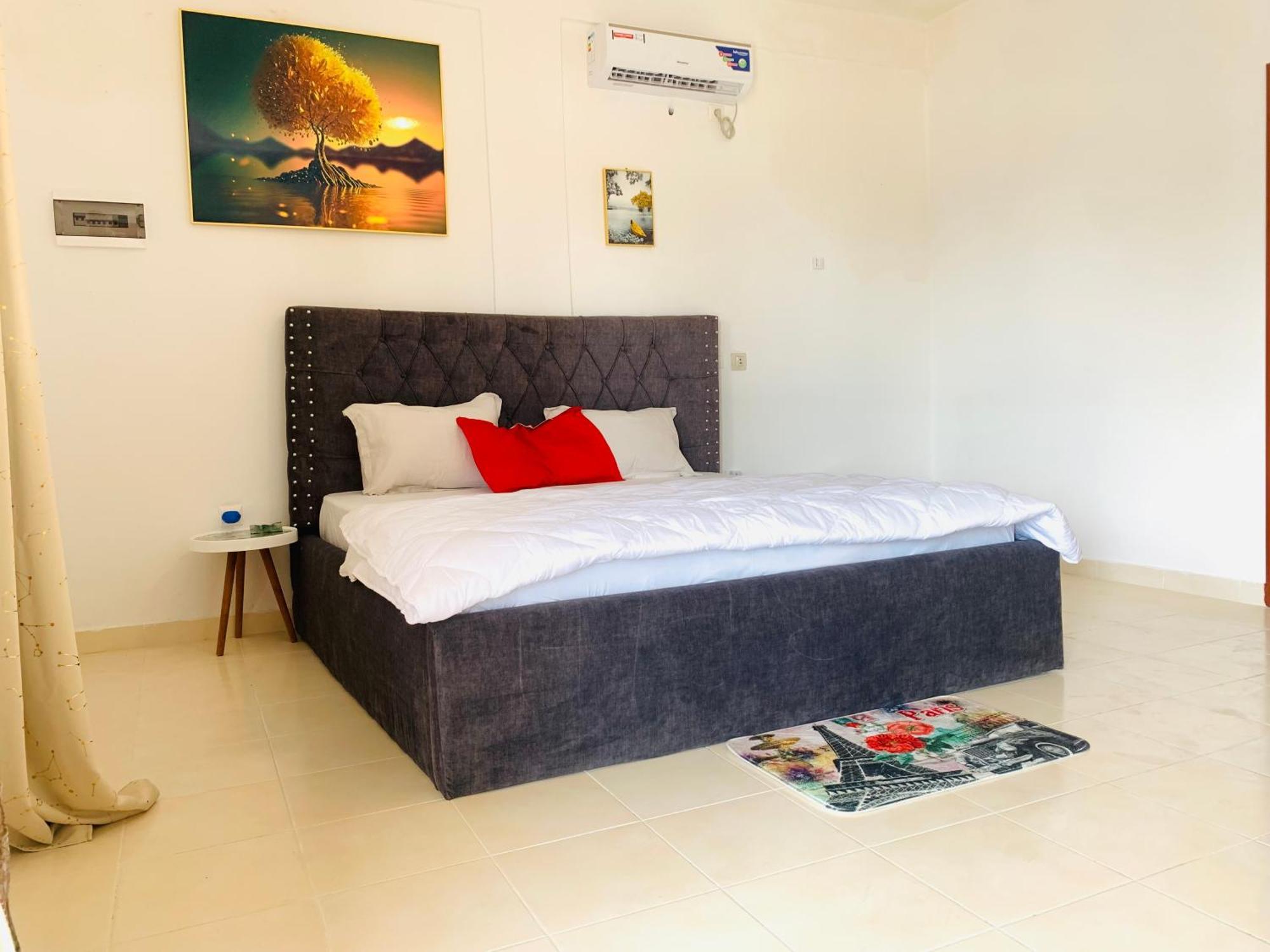 Namaste Hotel & Restaurant Libreville Esterno foto